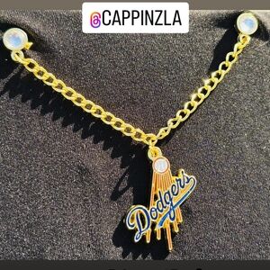 Dodgers Gold Chain CAP PIN